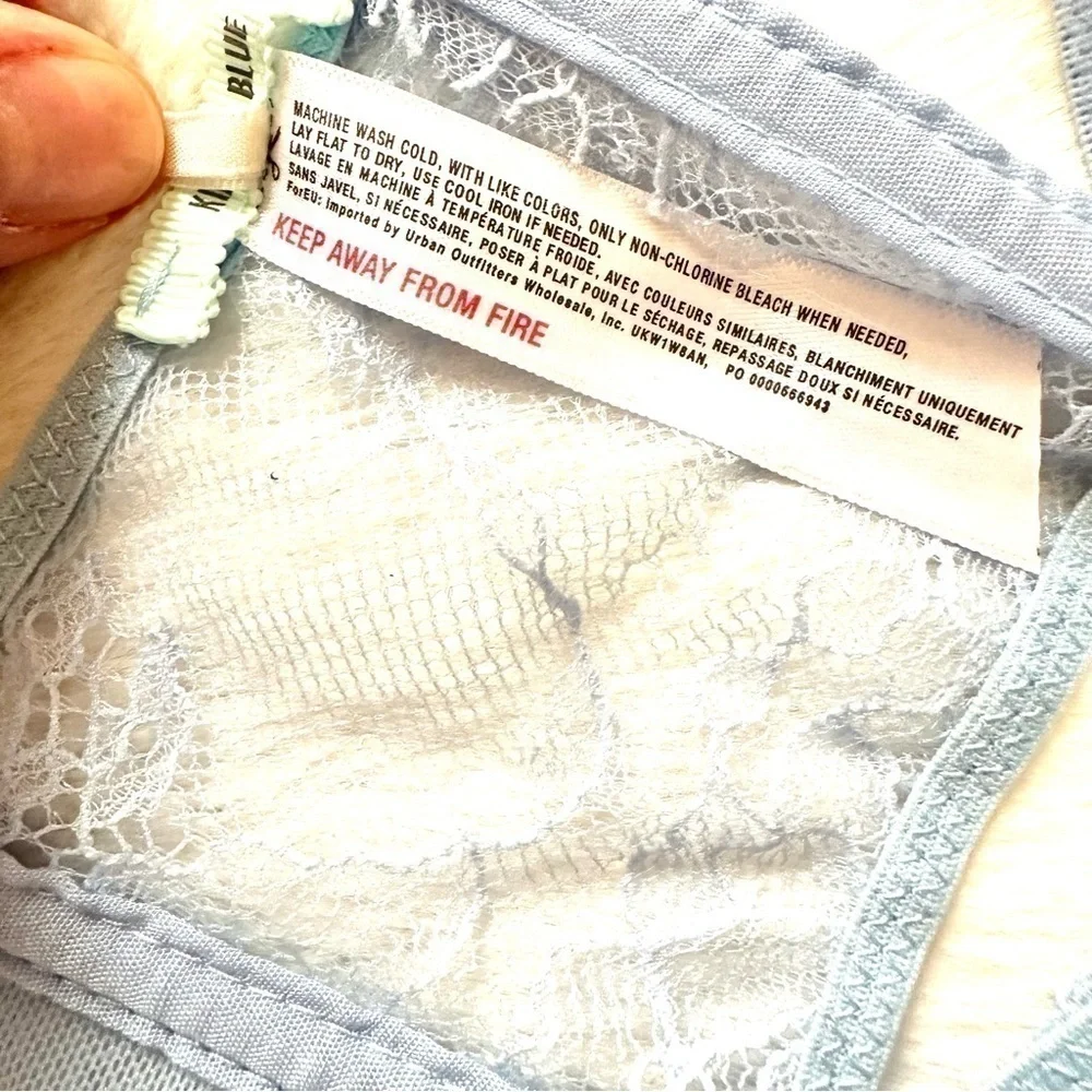 Kimchi Blue Urban Outfitters Light Blue Lace Bandeau Bralette Size M